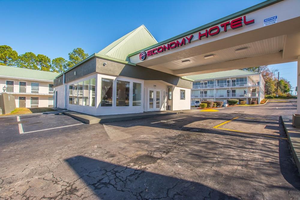 Economy Hotel Forest Park — hotel in Forest Park