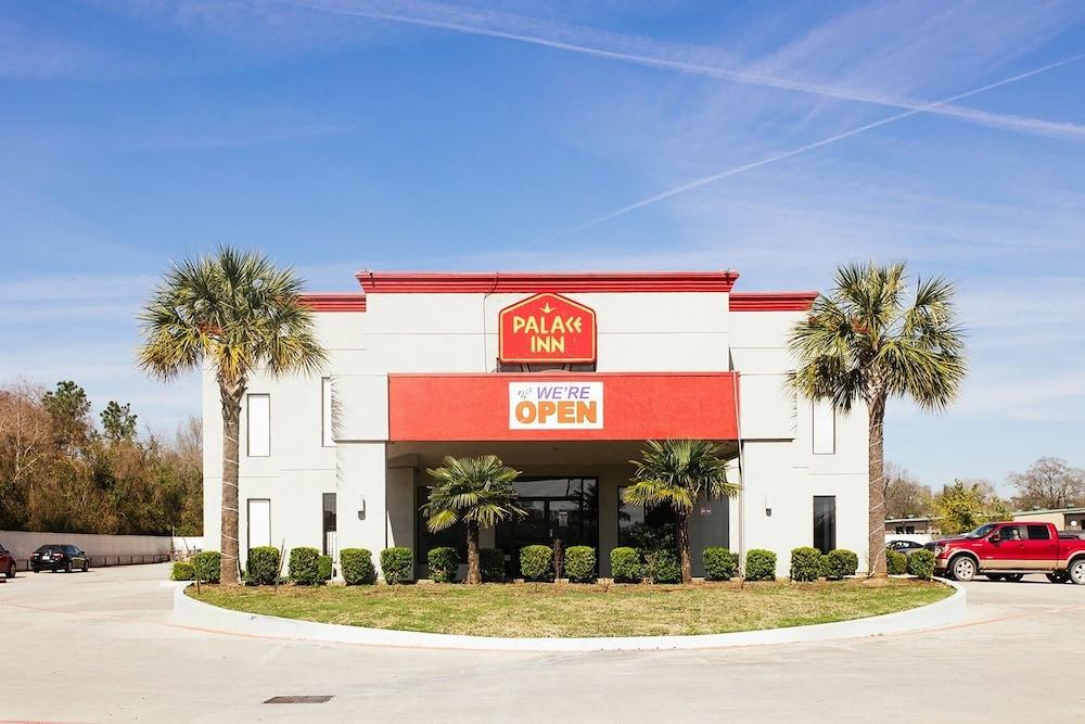 Econo Lodge Inn & Suites Channelview - Houston East — hotel in Channelview