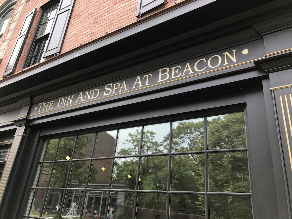 The Dutchess Inn and Spa at Beacon — hotel in Beacon