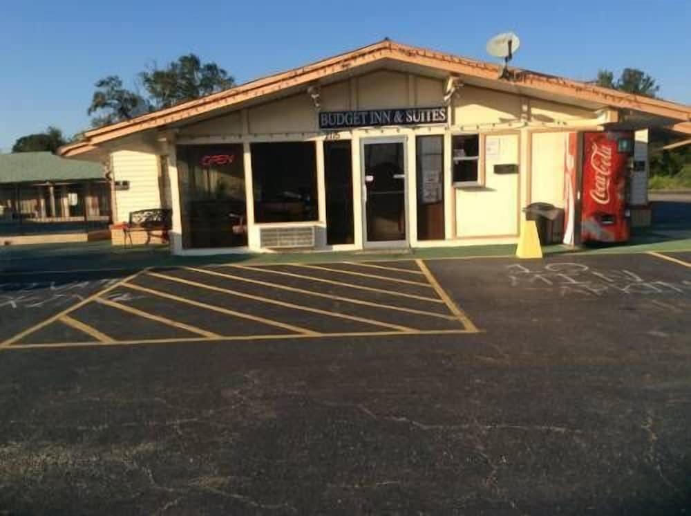 Budget Inn And Suites — hotel in Abbeville