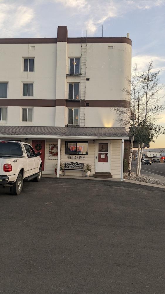 Bar H Motel — hotel in Afton