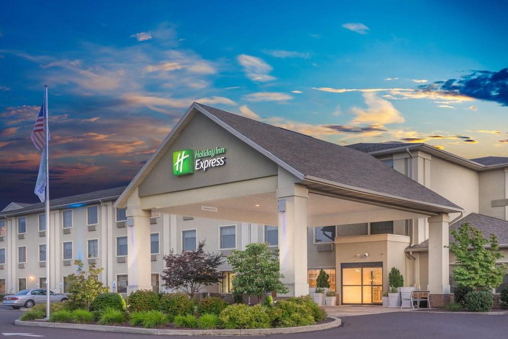 Holiday Inn Express Bloomsburg by IHG — hotel in Bloomsburg