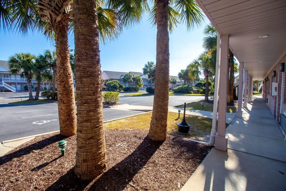 Grand Palms Resort — hotel in Surfside Beach