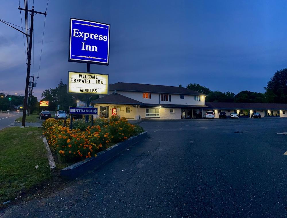 Express Inn — hotel in West Springfield