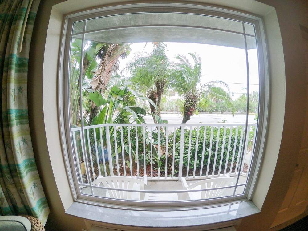 Capt Hiram's Resort