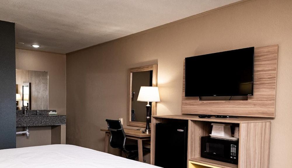 Days Inn by Wyndham Batesville AR — hotel in Batesville