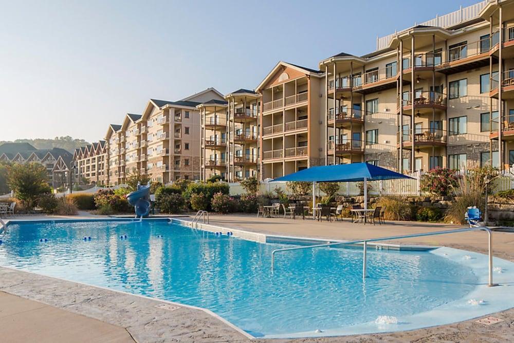 Hilton Grand Vacations Club Paradise Point Hollister — hotel in Hollister