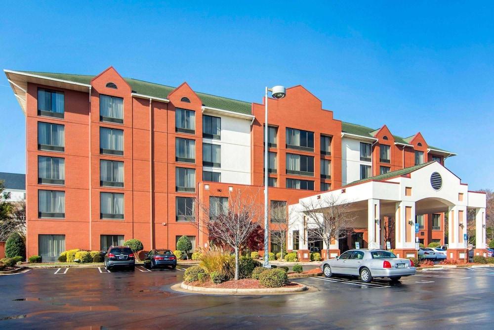AmericInn by Wyndham Stonecrest near Atlanta — hotel in Lithonia