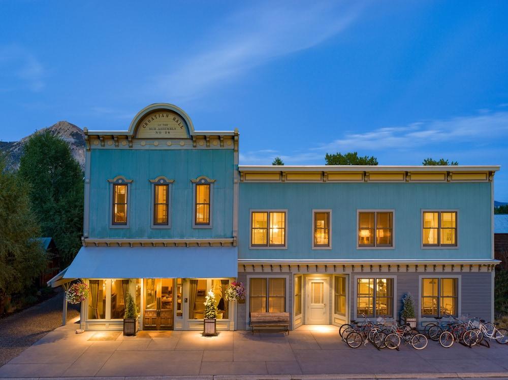 Eleven Scarp Ridge Lodge — hotel in Crested Butte