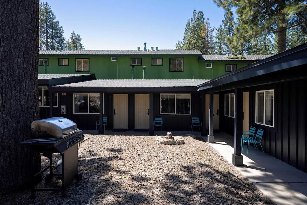 South Lake Chalet