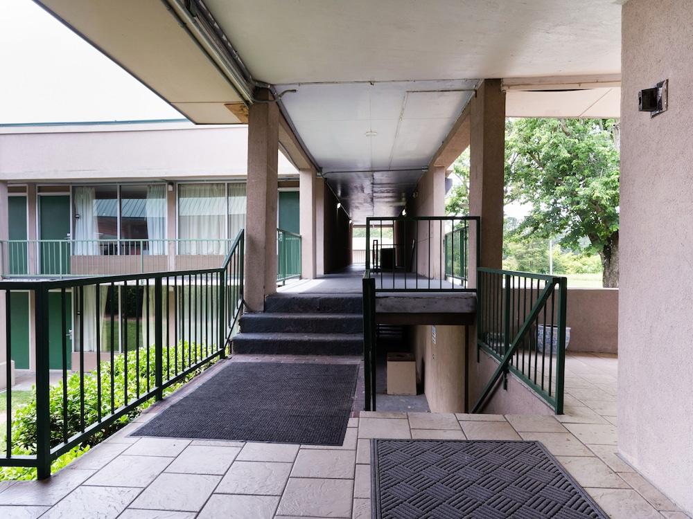 121 Motel Henderson — hotel in Henderson