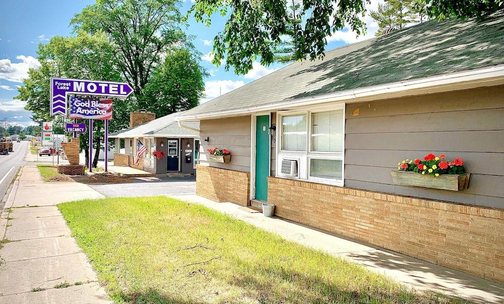 Forest Lake Motel — hotel in Grand Rapids