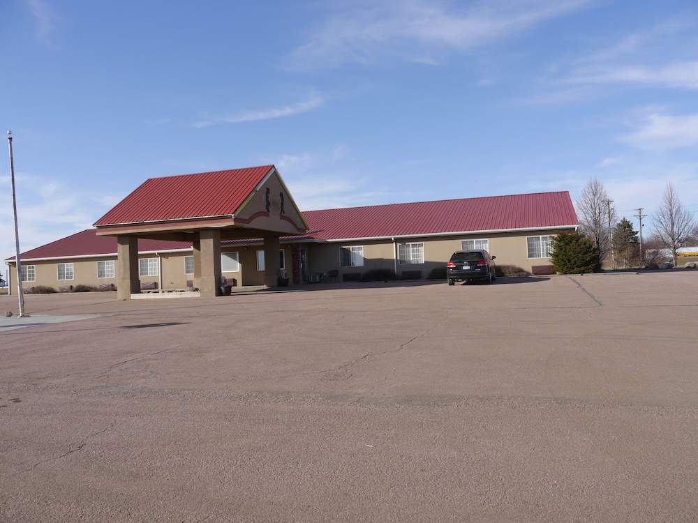 Westwood Inn & Suites Kimball I 90