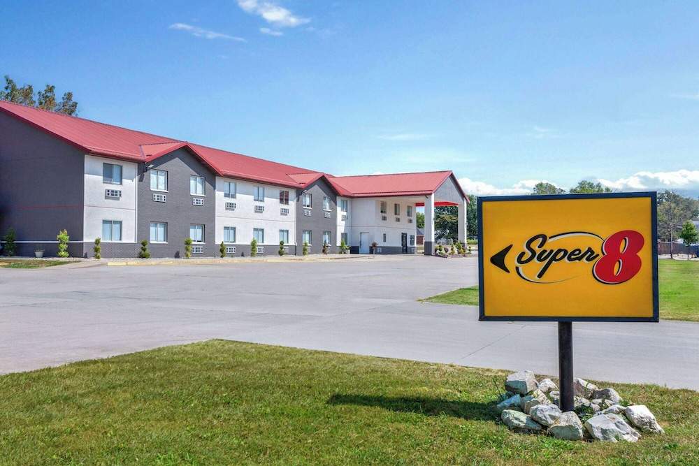 Super 8 by Wyndham Olney
