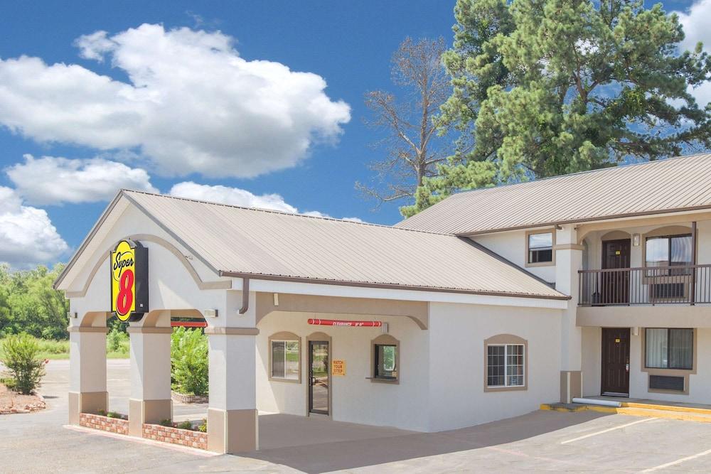Super 8 by Wyndham Idabel — hotel in Idabel
