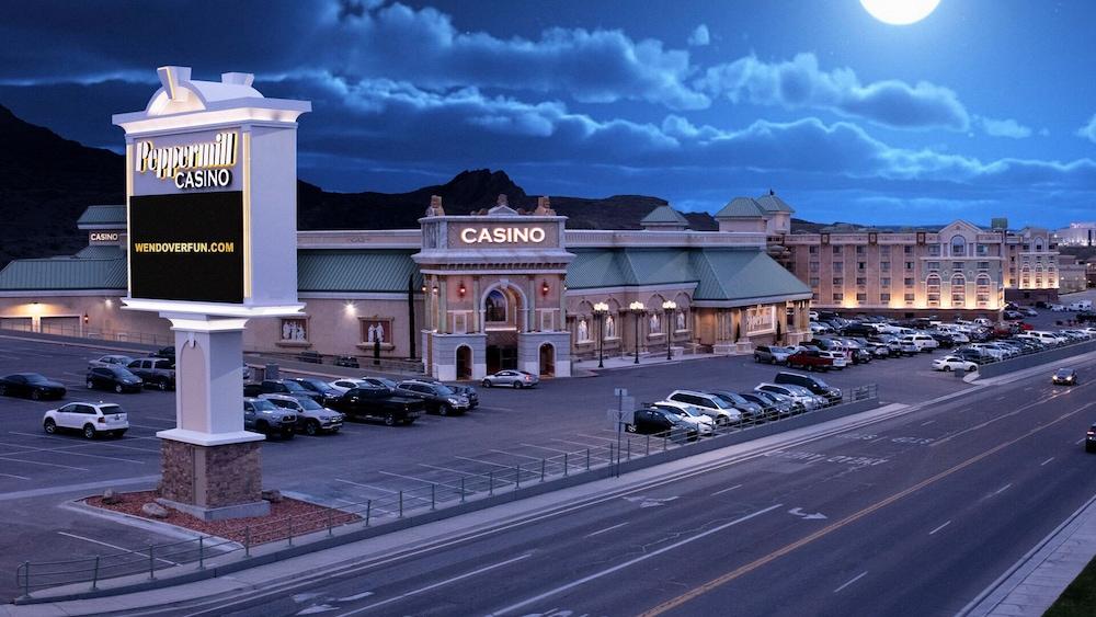 Peppermill Hotel Casino in W Wendover, Nevada — hotel in West Wendover