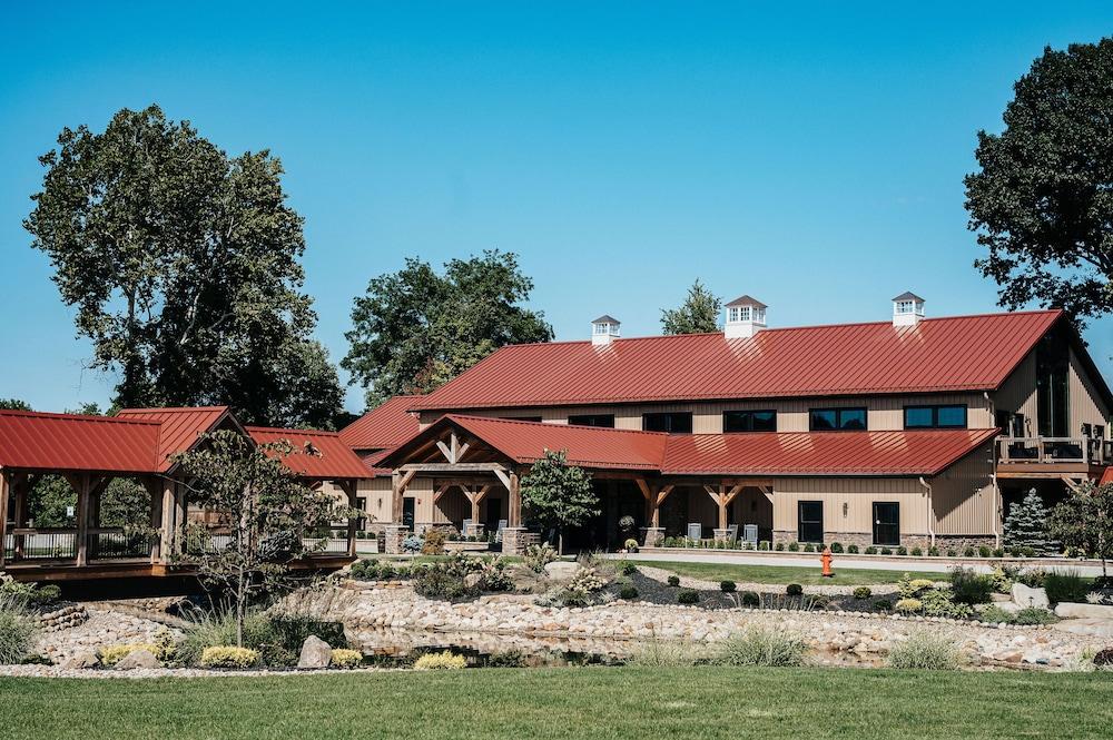 Tall Oaks Resort — hotel in Willoughby