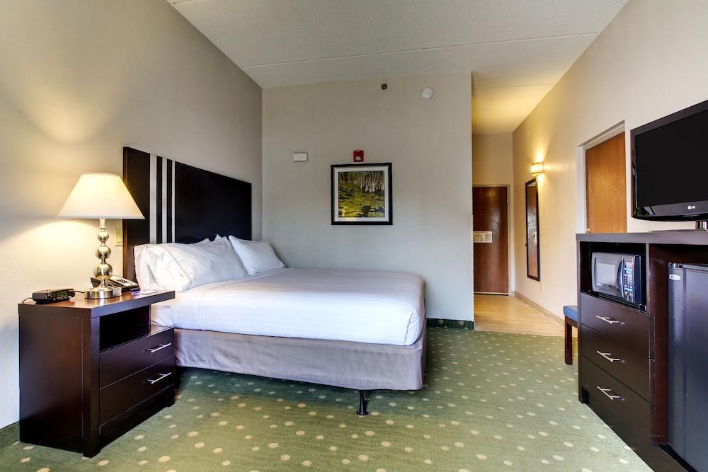 Holiday Inn Express & Suites Live Oak by IHG — hotel in Live Oak