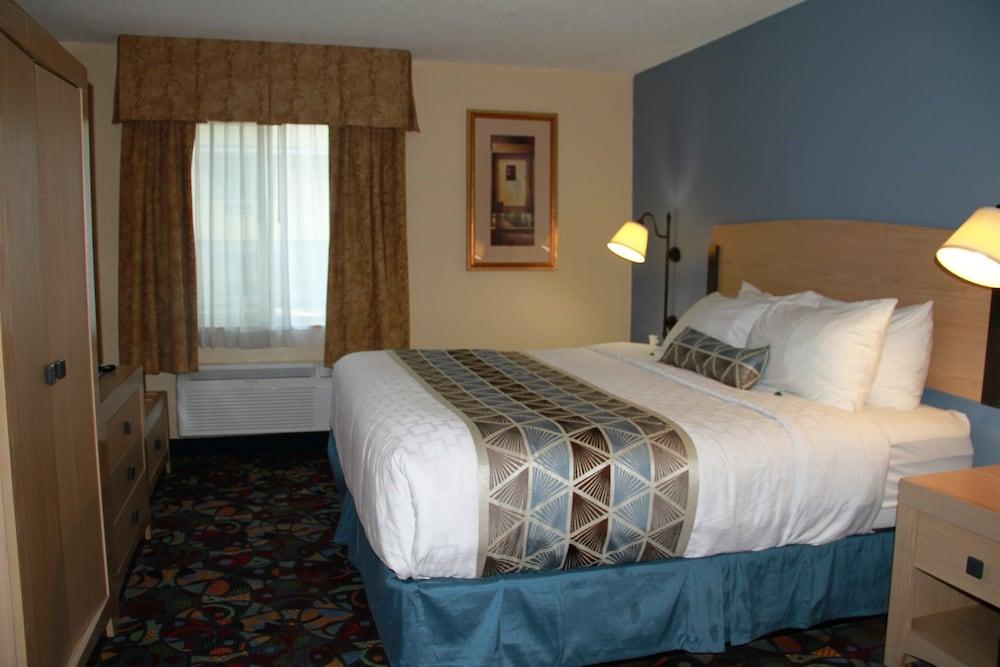 Baymont by Wyndham Stevens Point — hotel in Stevens Point