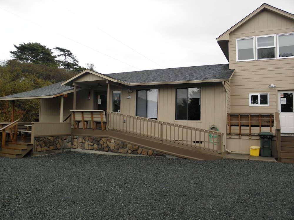 Sea Haven Motel & Guest House