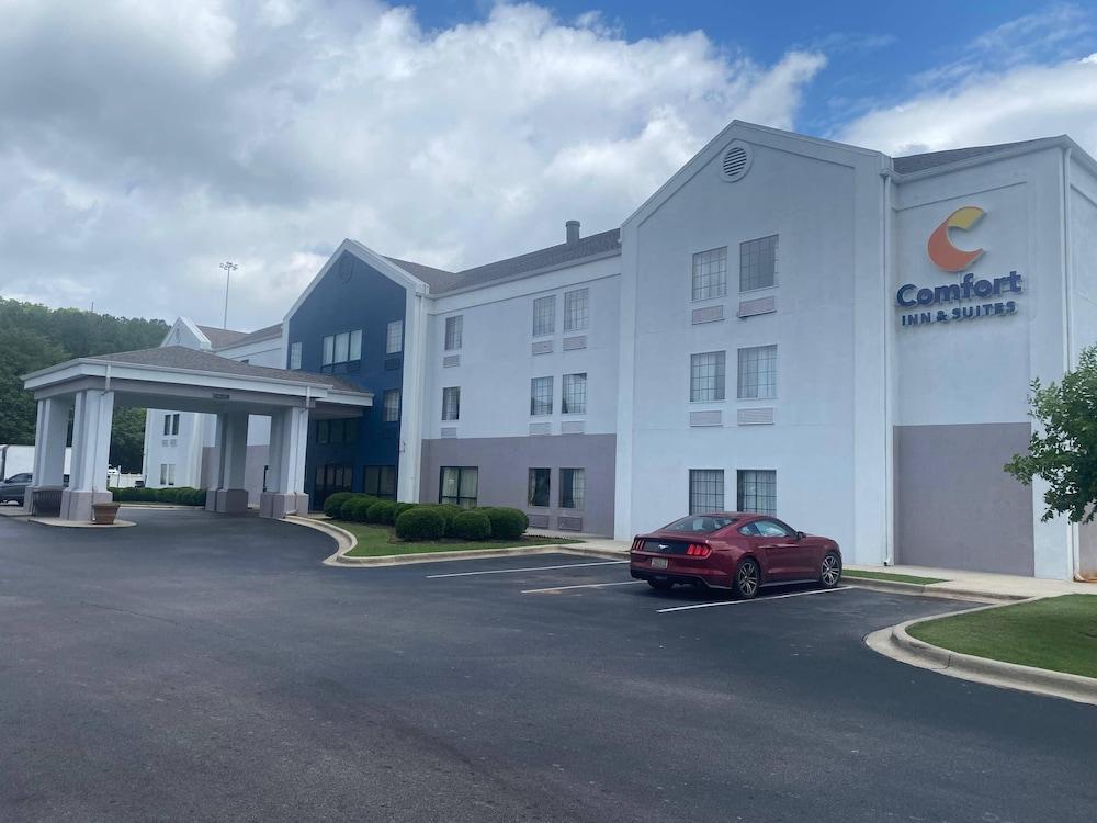 Comfort Inn & Suites Trussville I-59 exit 141 — hotel in Trussville