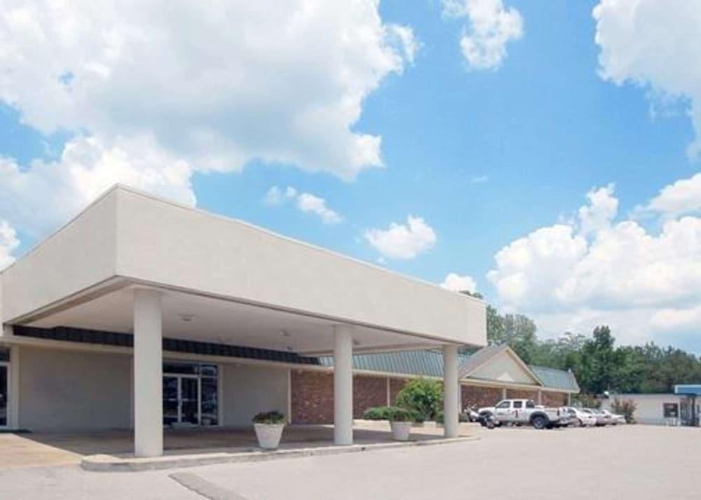 Econo Lodge Corinth — hotel in Corinth