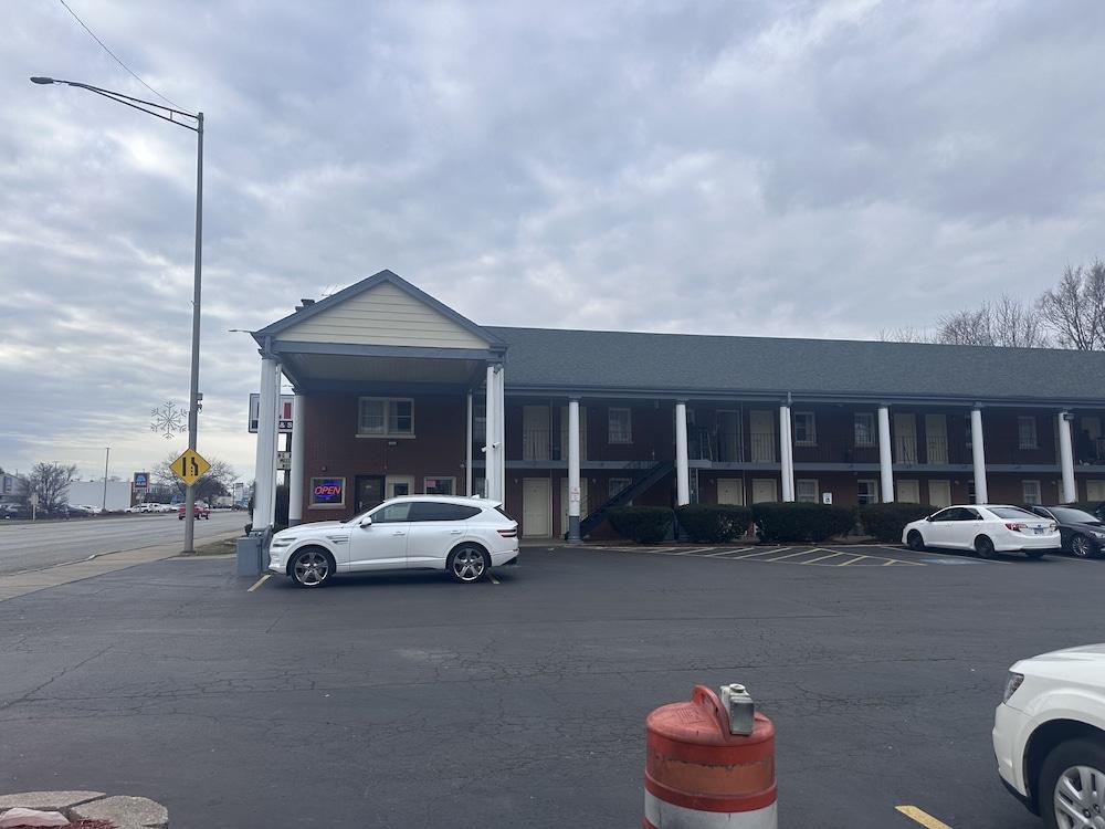 Capital O Elite Inn & Suites South Holland I 94 — hotel in South Holland