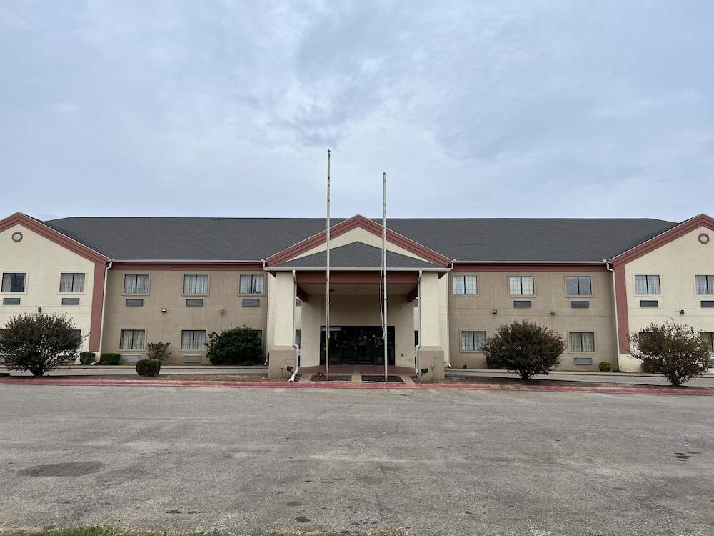 HiWay Inn Express