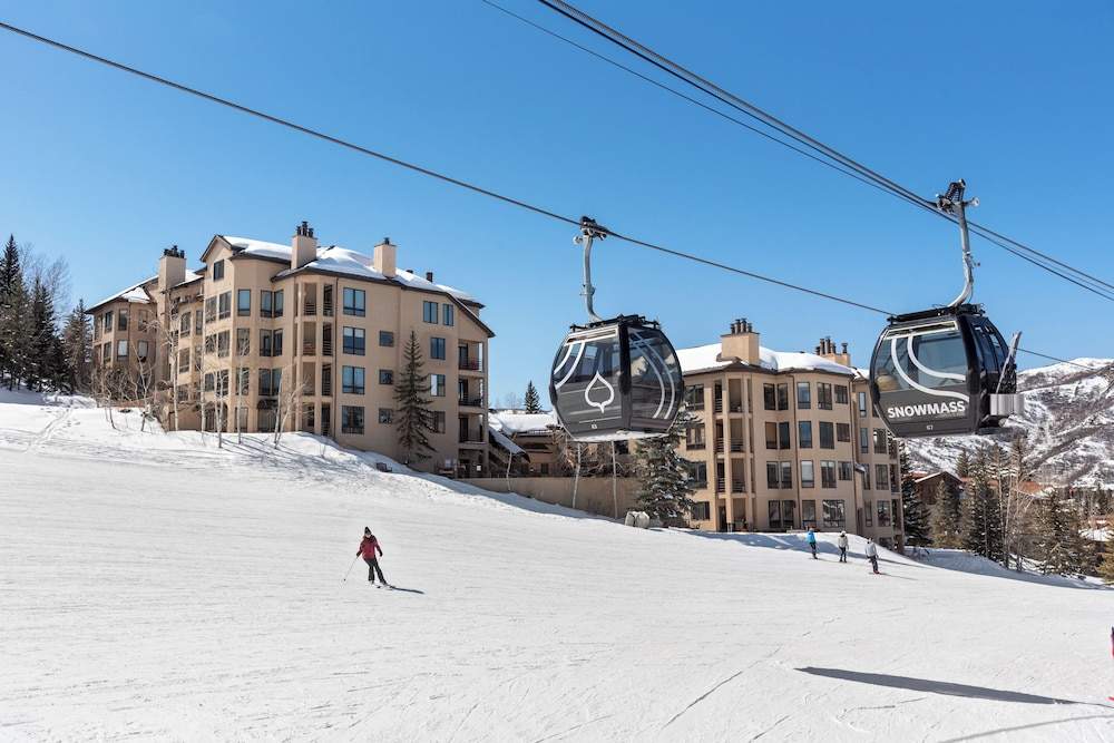 Chamonix Condominiums by Frias