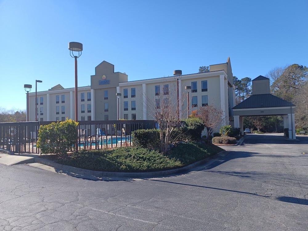 Comfort Inn & Suites Thomson — hotel in Thomson