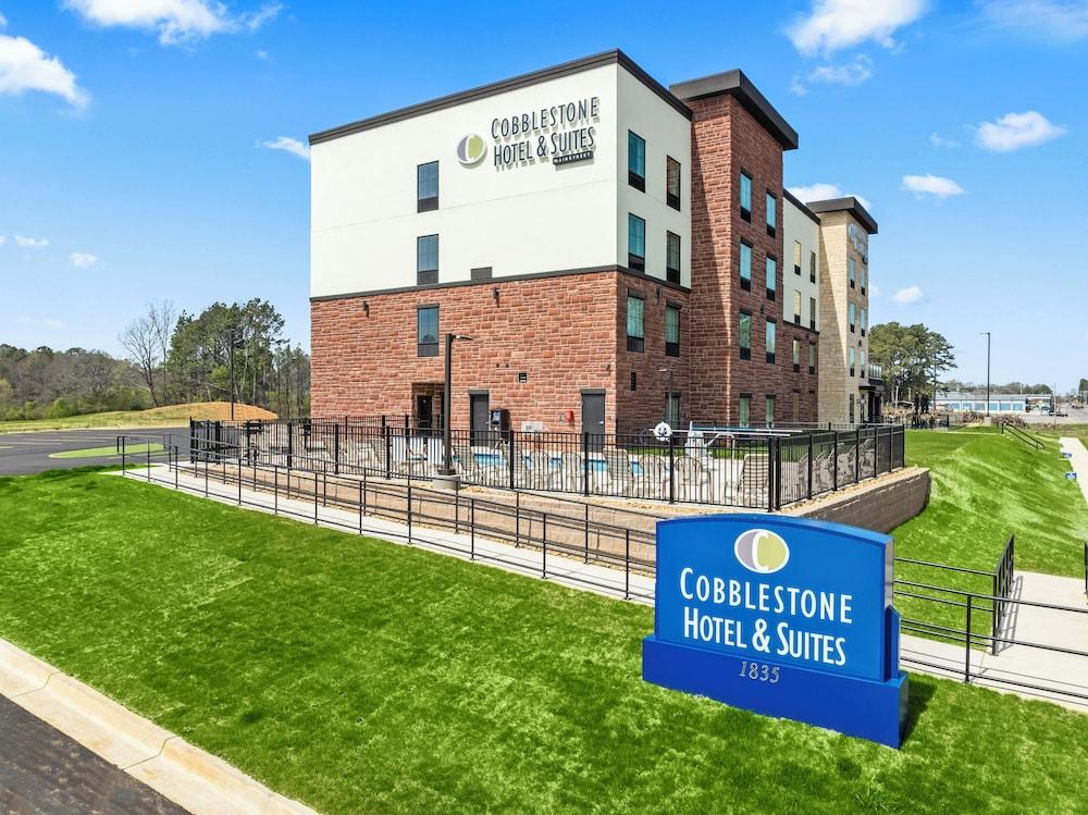 Cobblestone Hotel & Suites - Foley — hotel in Foley