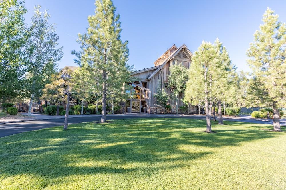 Tahoe Mountain Resorts Lodging Old Greenwood — hotel in Truckee