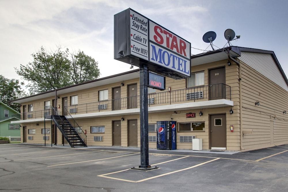 Star Motel — hotel in Macomb