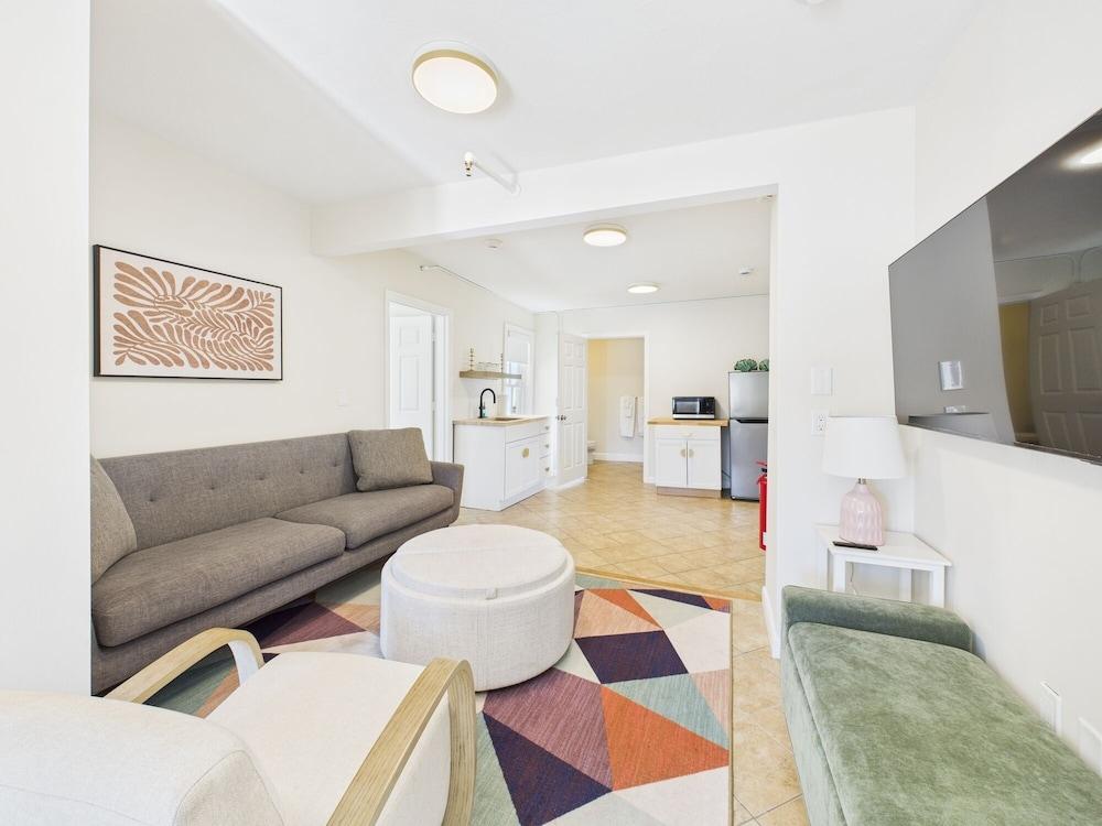Eureka Hotel — hotel in New Shoreham