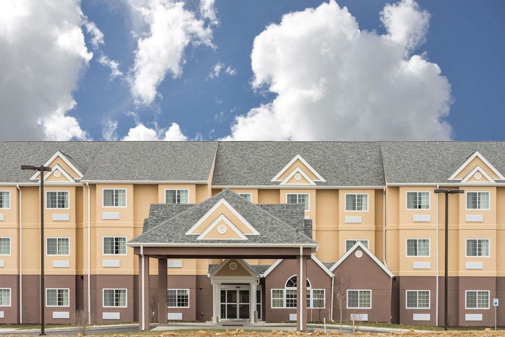 Microtel Inn & Suites By Wyndham Beaver Falls — hotel in Beaver Falls