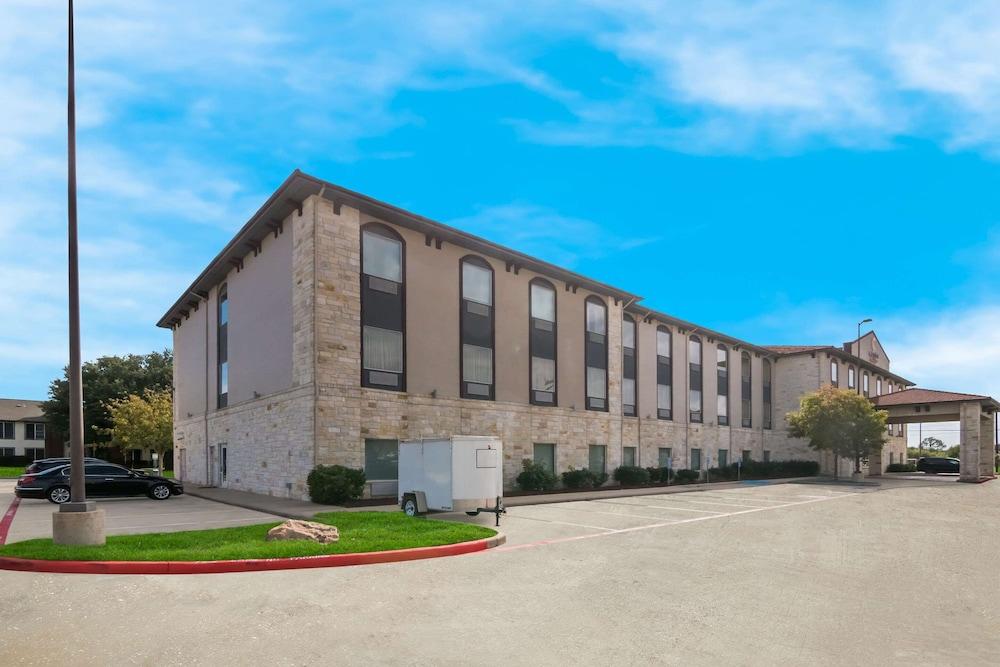 Comfort Suites Granbury — hotel in Granbury