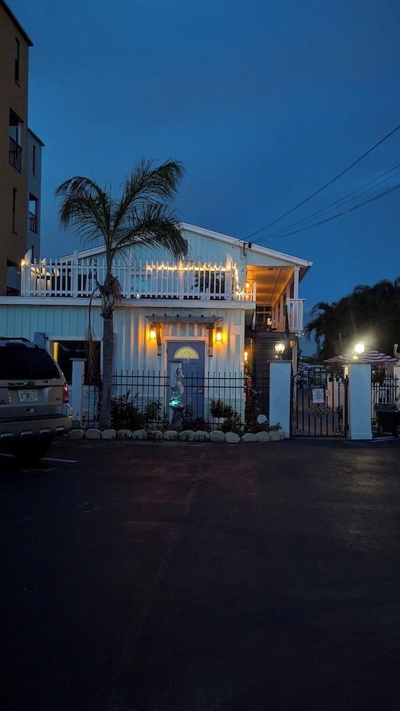 Lorelei Resort Motel — hotel in Treasure Island