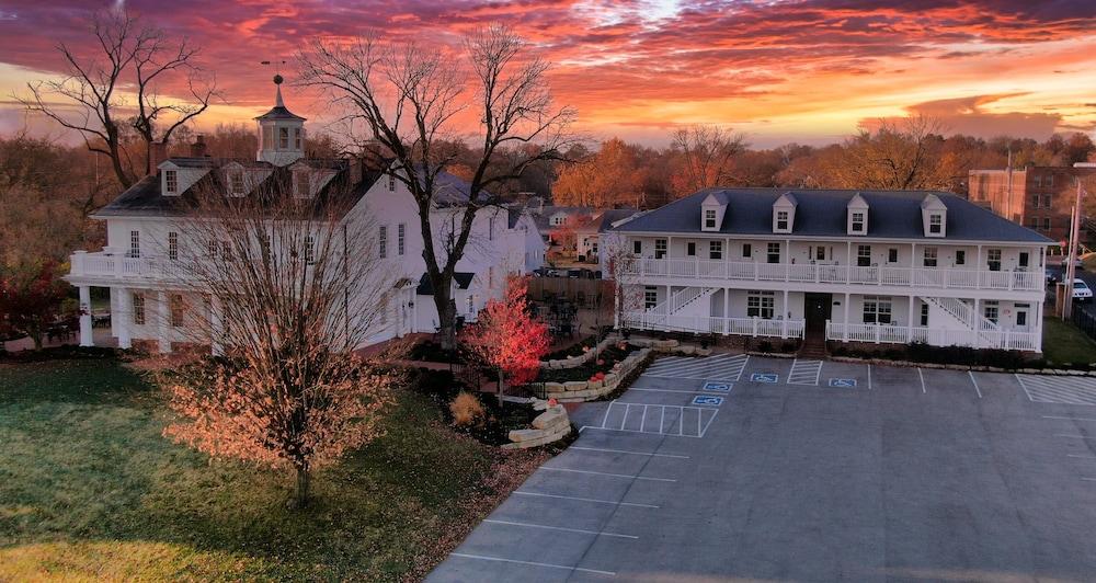 The Inn at Elijah McLeans — hotel in Washington