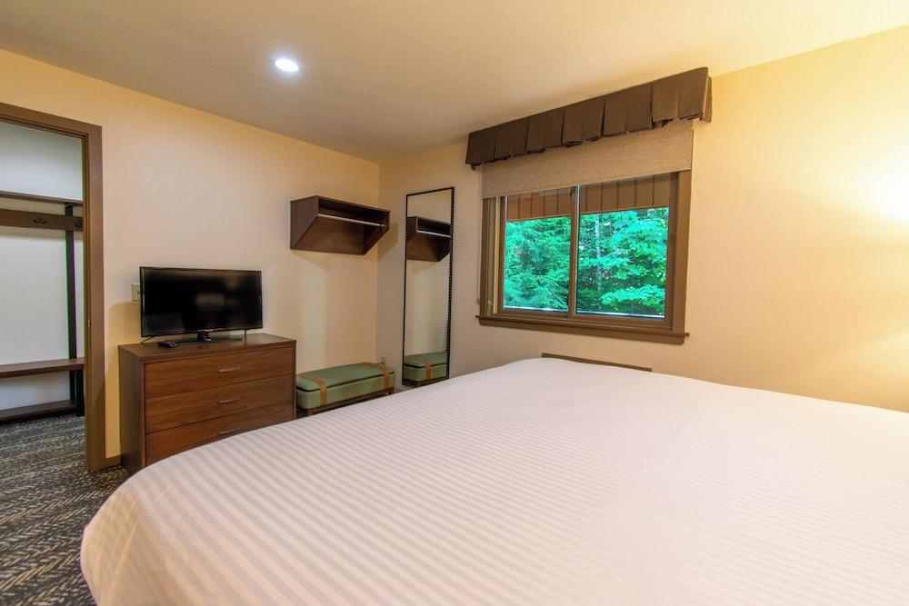 Alpenglow Lodge — hotel in Bartlett