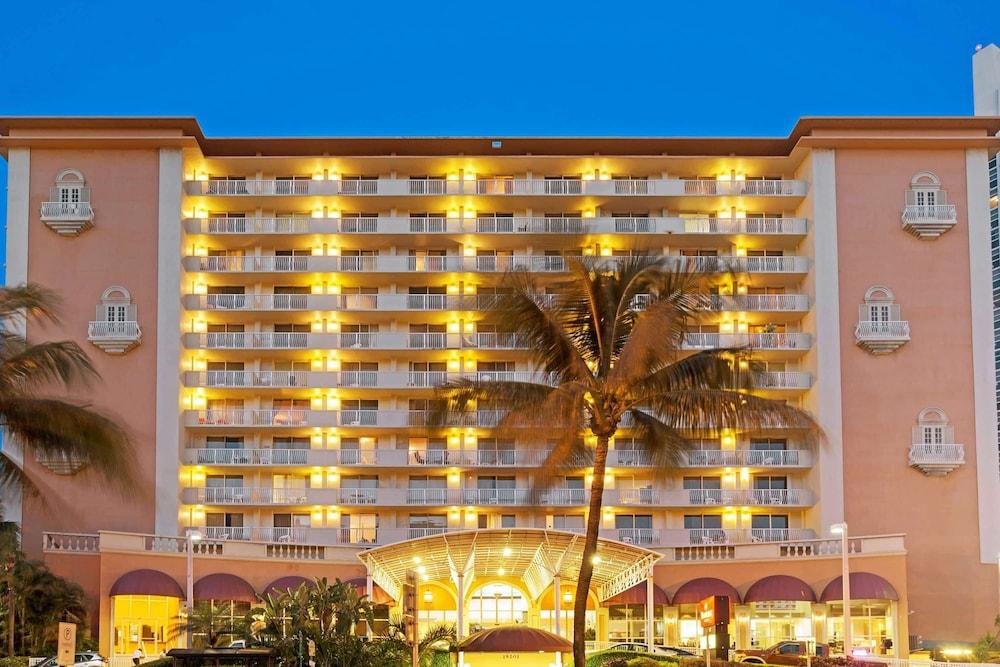 Ramada Plaza by Wyndham Marco Polo Beach Resort — hotel in Sunny Isles Beach