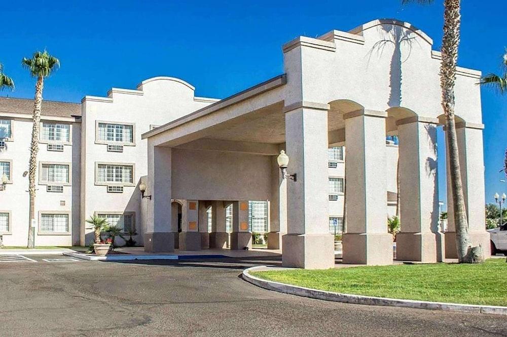 La Quinta Inn & Suites by Wyndham Safford Copper Valley — hotel in Safford