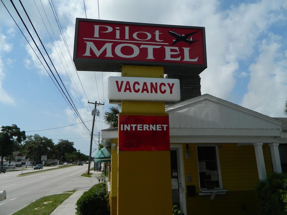 Pilot Motel — hotel in Holly Hill