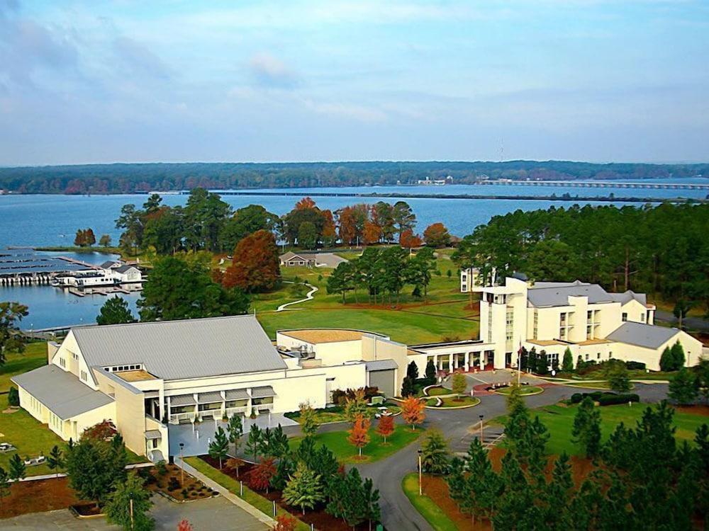 Lake Blackshear Resort & Golf Club — hotel in Cordele