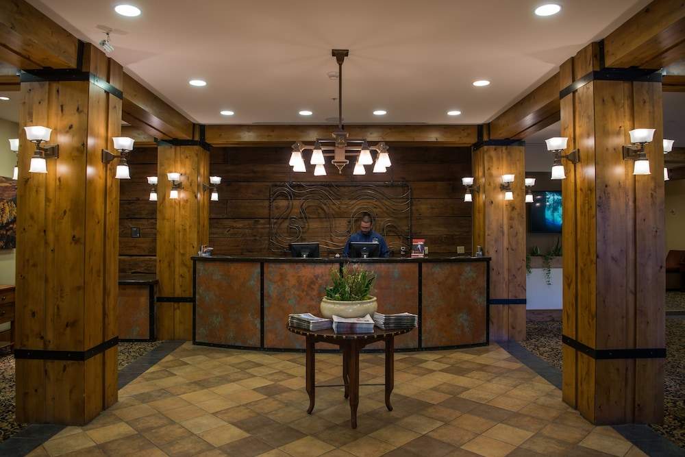 The Lodge at Mountaineer Square, A Vail Resorts Property