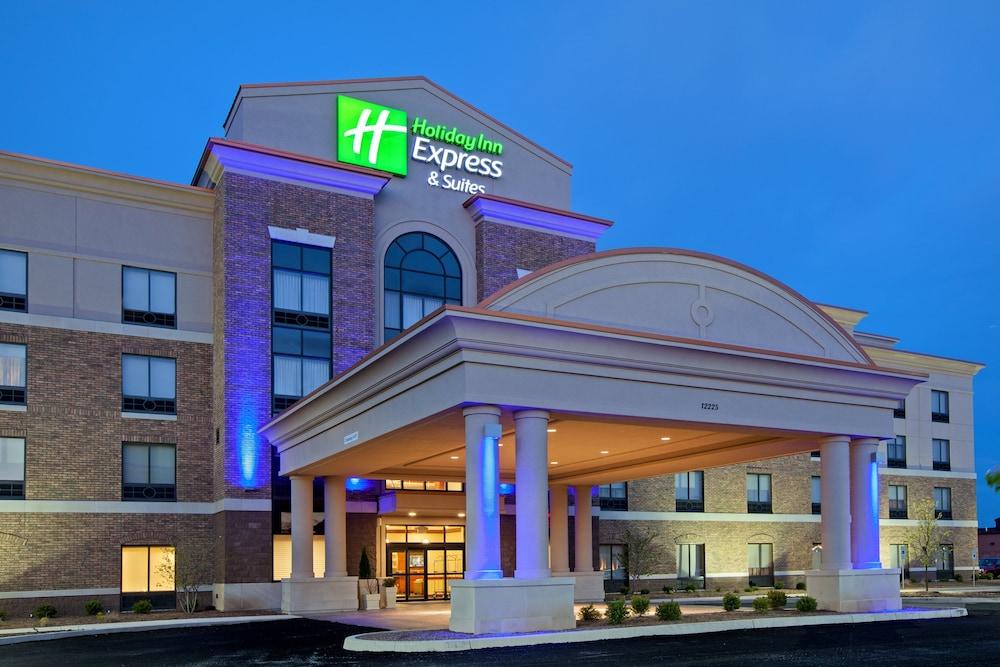 Holiday Inn Express and Suites Columbus Edinburgh by IHG — hotel in Edinburgh