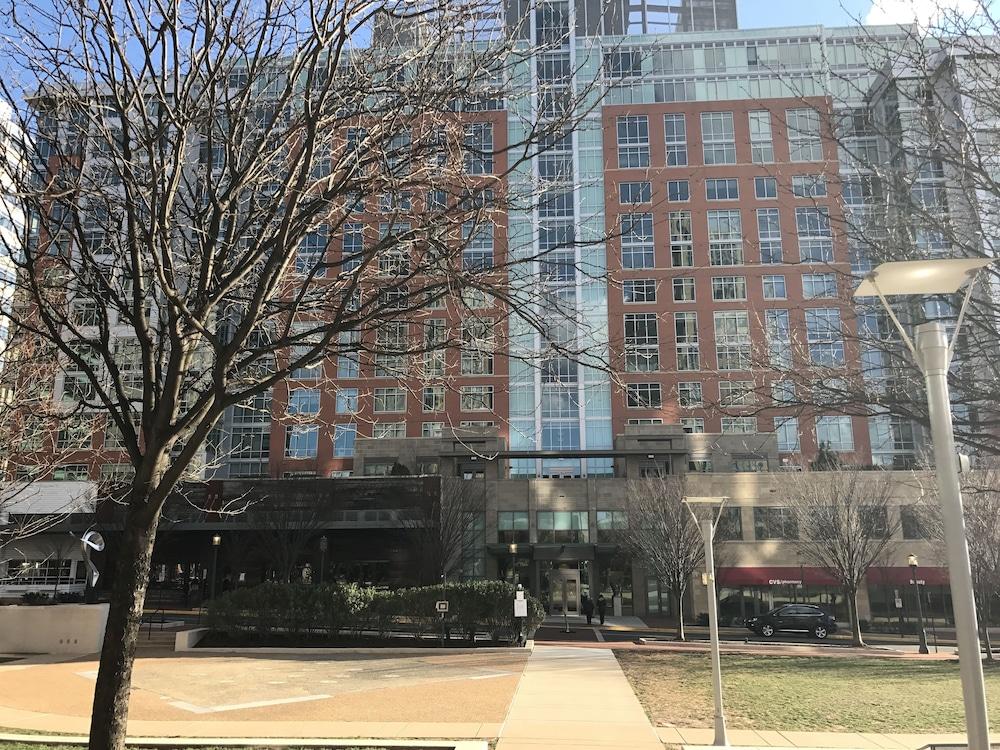 LRV Avant at Reston Town Center — hotel in Reston