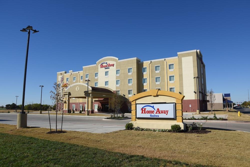 Home Away Suites — hotel in Enid