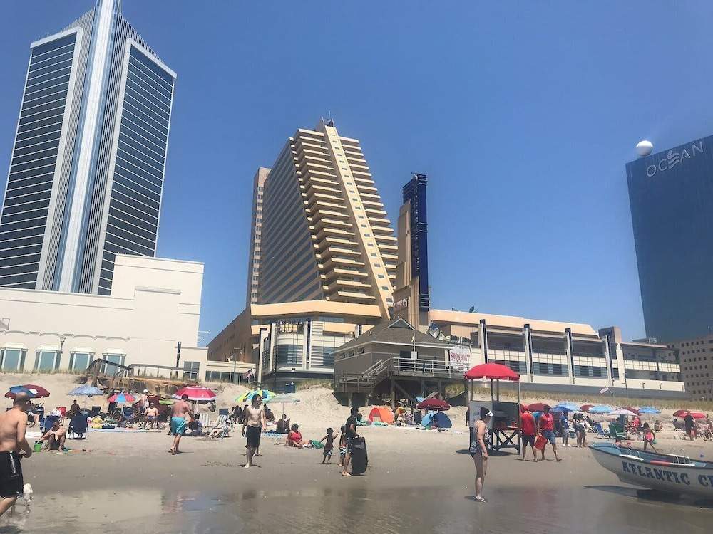 Astonishing Beachfront King Hotel CozySuites