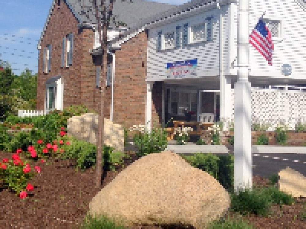 Craigville Beach Inn