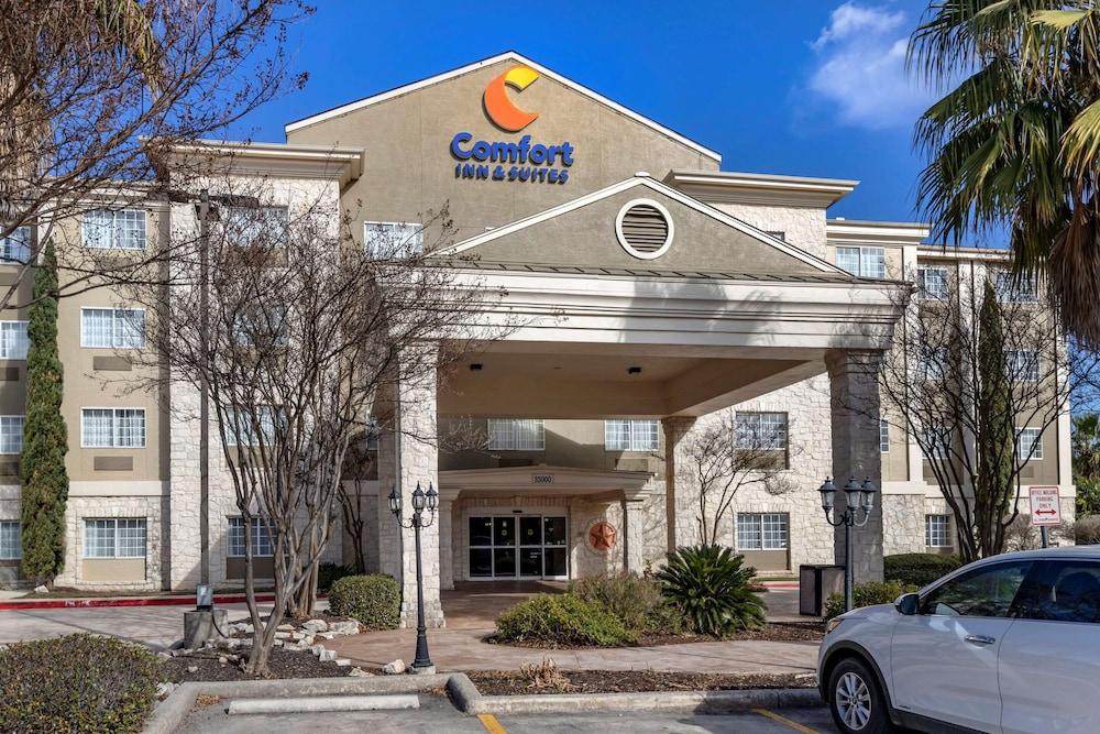 Comfort Inn & Suites Texas Hill Country — hotel in Boerne